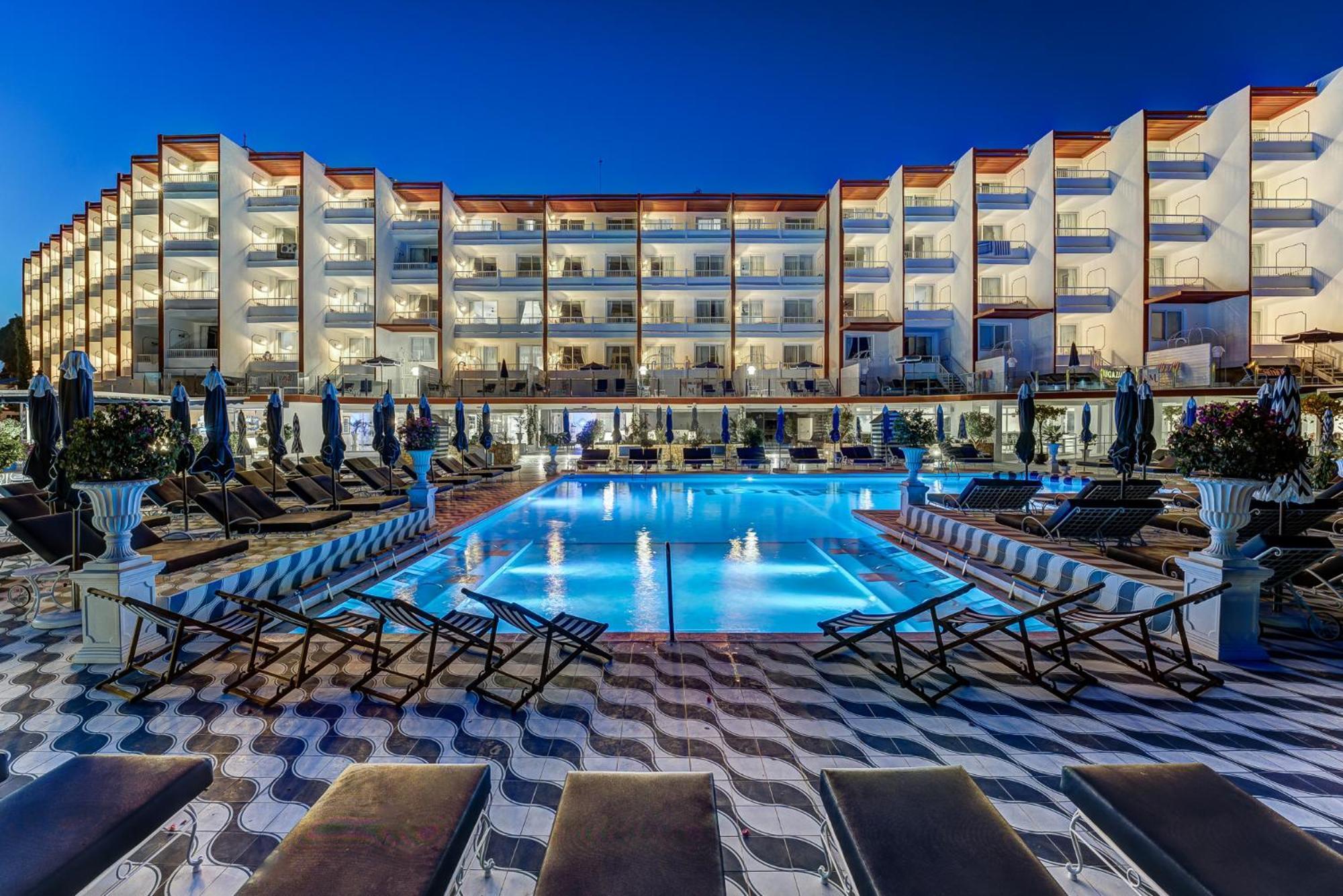 Hotel Mongibello Ibiza (Adults Only) Santa Eularia des Riu Esterno foto